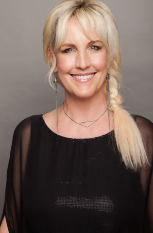 Erin Brockovich | University Lecture Committee - The University of Iowa